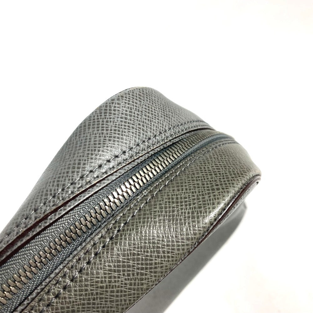 LOUIS VUITTON Business bag M32782 Taiga Leather gray Taiga Neo Igor