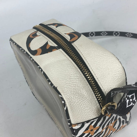 LOUIS VUITTON Shoulder Bag M67883 leather black monogram jungle Beach porch Women Used Authentic