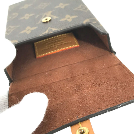 LOUIS VUITTON Pouch M68523 Monogram canvas Brown Monogram Carabiner Box phone case Women Used Authentic