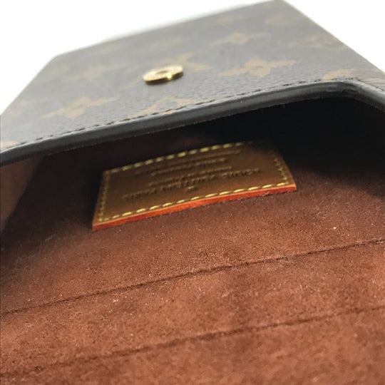 LOUIS VUITTON Pouch M68523 Monogram canvas Brown Monogram Carabiner Box phone case Women Used Authentic