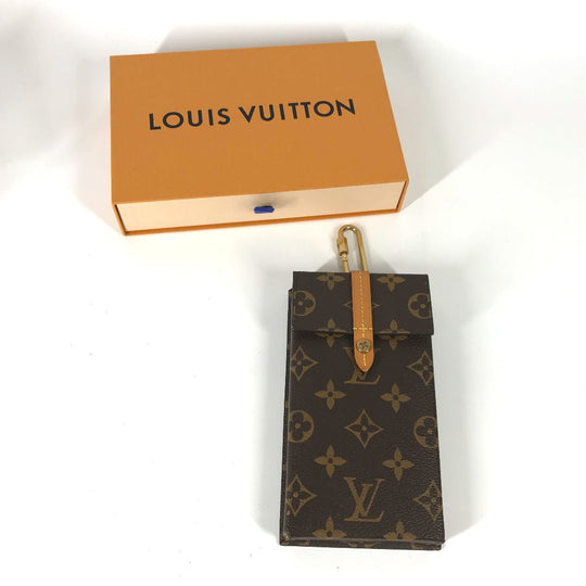 LOUIS VUITTON Pouch M68523 Monogram canvas Brown Monogram Carabiner Box phone case Women Used Authentic