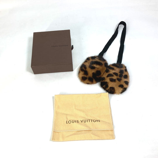 LOUIS VUITTON Earmuff fur Brown Leopard Pattern Leopard Women Used Authentic