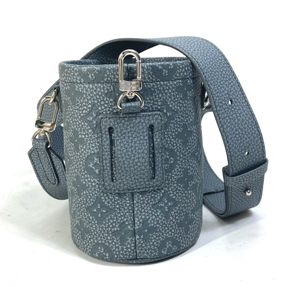 LOUIS VUITTON Shoulder Bag M81572 Taurillon Clemence Leather gray Taurillon Clemence Climbing Chalk Pouch mens Used Authentic