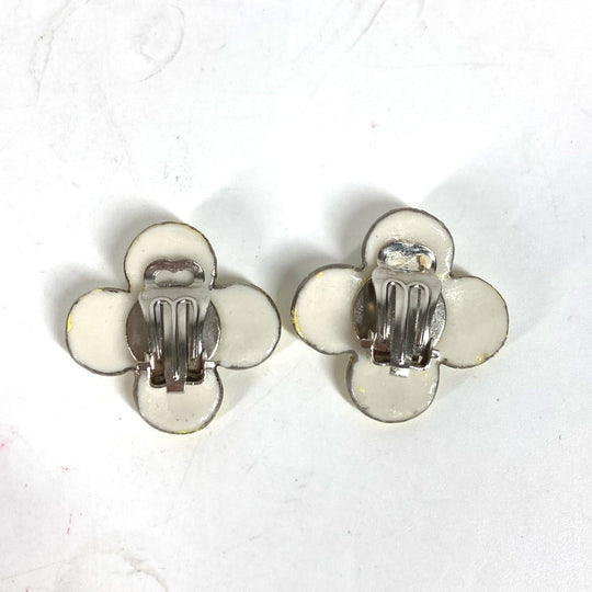 LOUIS VUITTON Earring ceramic white Flower flower Women Used Authentic