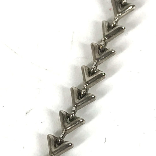 LOUIS VUITTON Earring MP1536 metal Silver Accessories Petite Essential V Women Used Authentic