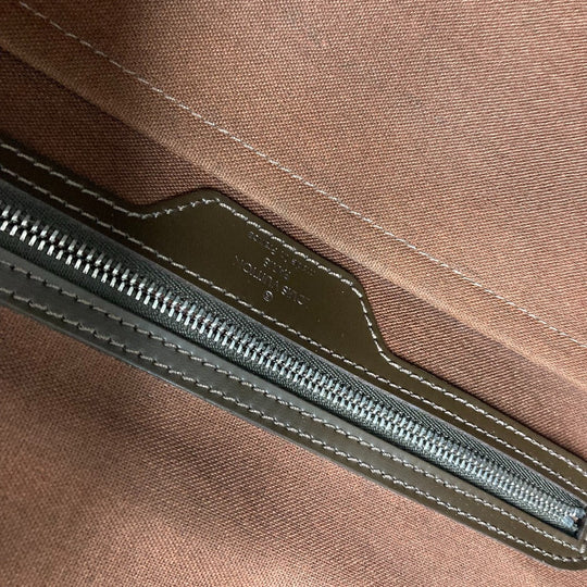 LOUIS VUITTON Shoulder Bag M30868 Taiga Leather, Nylon Brown Taiga Thai meal mens Used Authentic