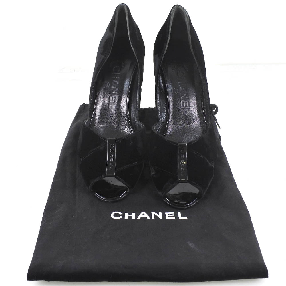 CHANEL pumps Velvet, Leather black Women 36 1/2 Used Authentic
