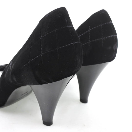 CHANEL pumps Velvet, Leather black Women 36 1/2 Used Authentic