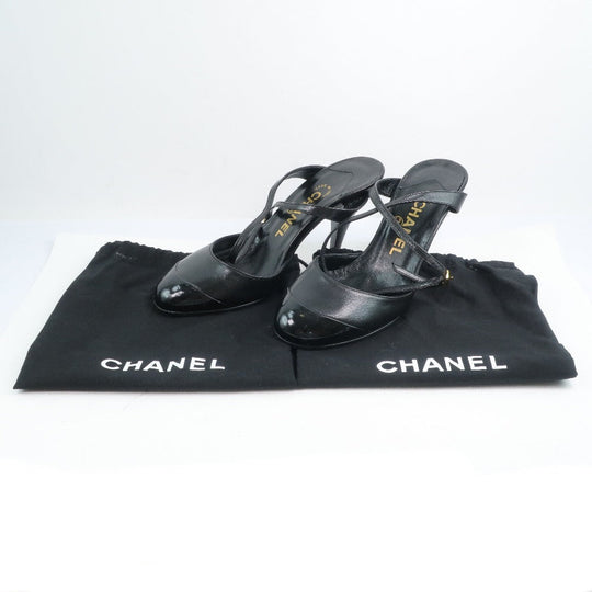CHANEL Sandals Calfskin, patent leather black Women 35 1/2 Used Authentic