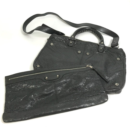 BALENCIAGA Business bag 310939 leather gray Wrinkles processing Shoulder Bag Crossbody mens Used Authentic