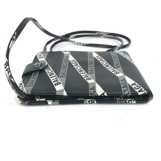 BALENCIAGA Shoulder Bag 541567 leather black Pouch Pochette Wallet Explorer Shoulder Wallet mens Used Authentic