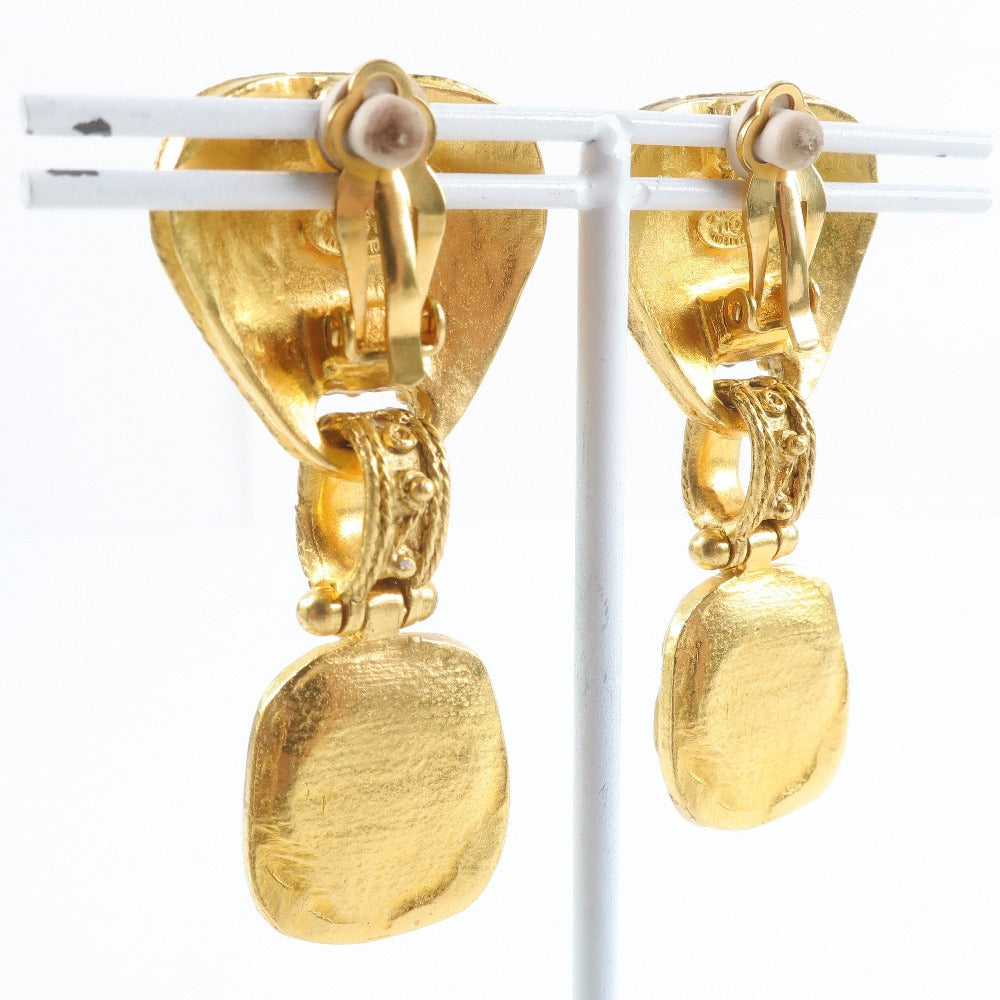 CHANEL Earring Plated Gold gold vintage Green stone Women Used Authentic
