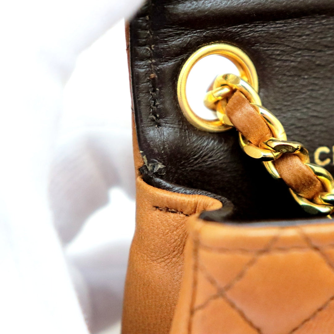 CHANEL Pouch lambskin% Brown Women Used Authentic
