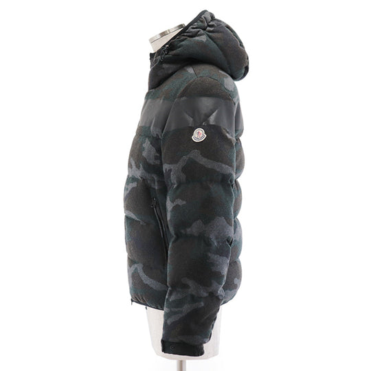 MONCLER Down jacket [Outer material] 89% wool, 8% nylon [Lining] 100% nylon [Filling] 85% down, 15% feather Camouflage mens 1 Used Authentic