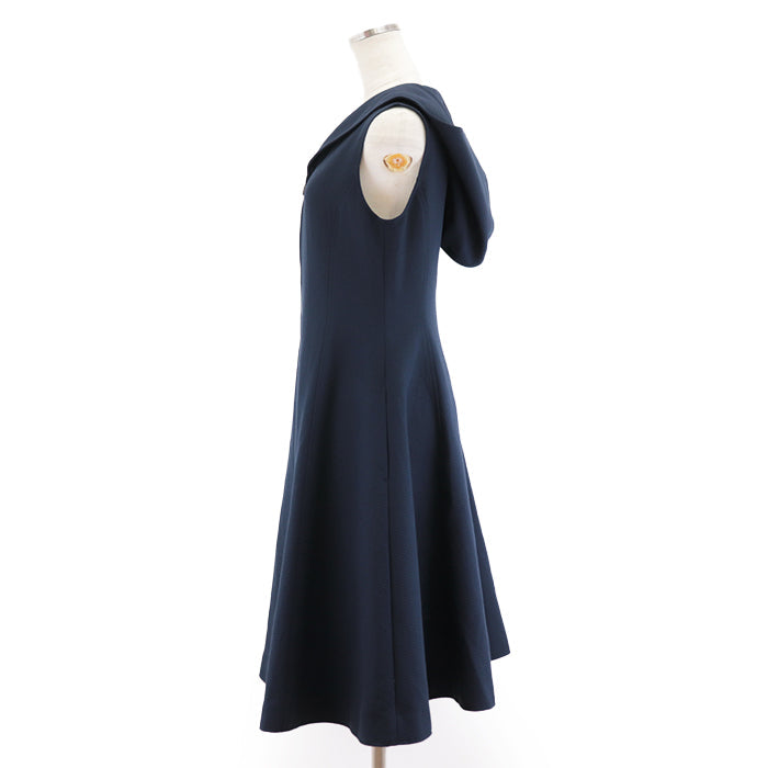 FOXEY one piece [Outer fabric] 100% cotton [Lining] 100% cupra [Other fabric] 100% rayon, 100% cotton Navy Women 40 Used Authentic