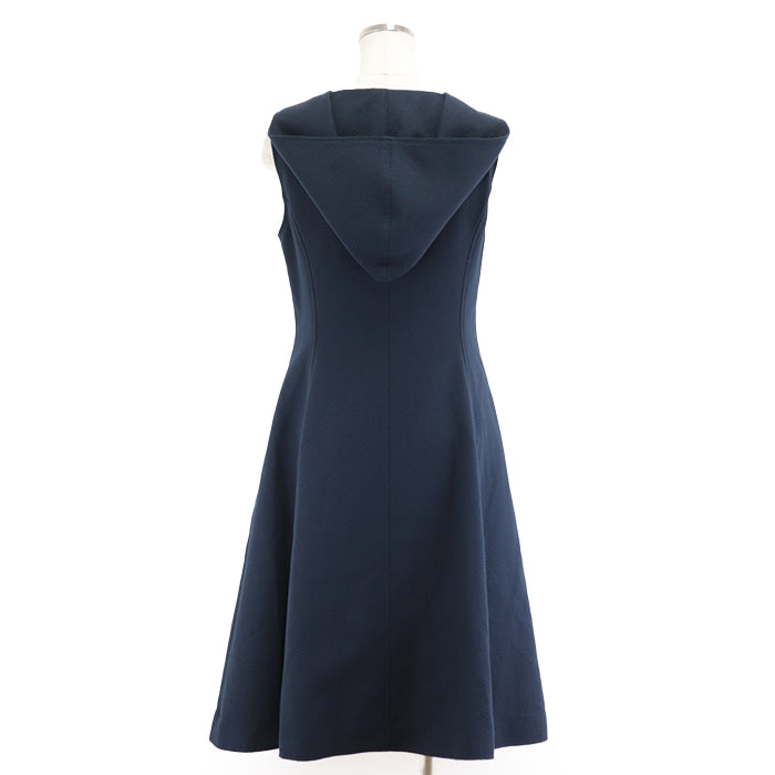 FOXEY one piece [Outer fabric] 100% cotton [Lining] 100% cupra [Other fabric] 100% rayon, 100% cotton Navy Women 40 Used Authentic