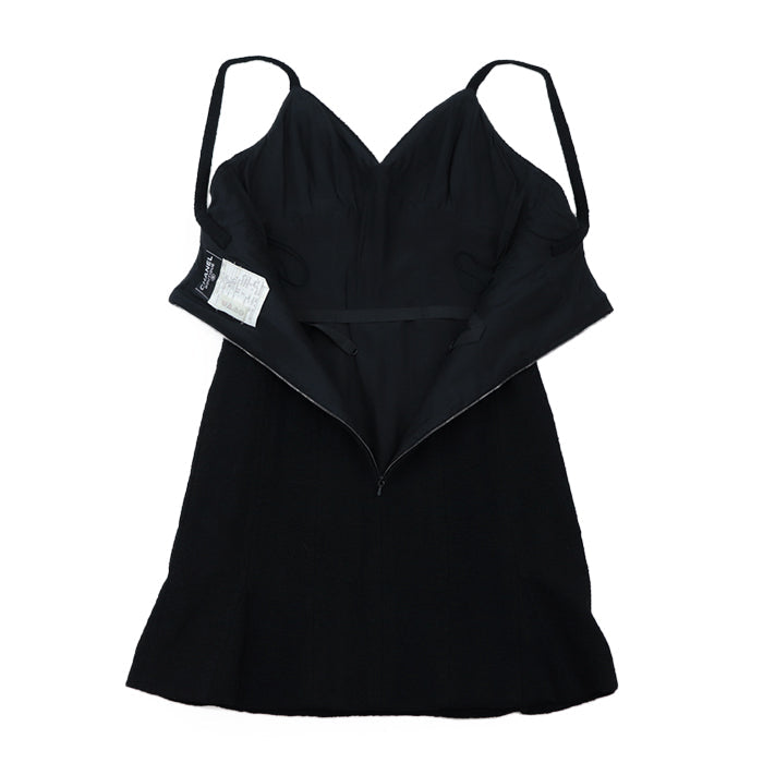 CHANEL one piece [Outer material] 93% wool, 7% nylon [Lining] 100% silk black C-TK-5914 Women 38 Used Authentic