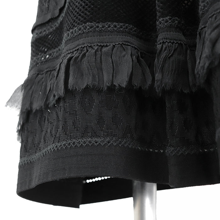 CHANEL skirt [Outer material] 95% rayon, 5% spandex [Lining] 76% nylon, 18% rayon black P31452 Women 38 Used Authentic