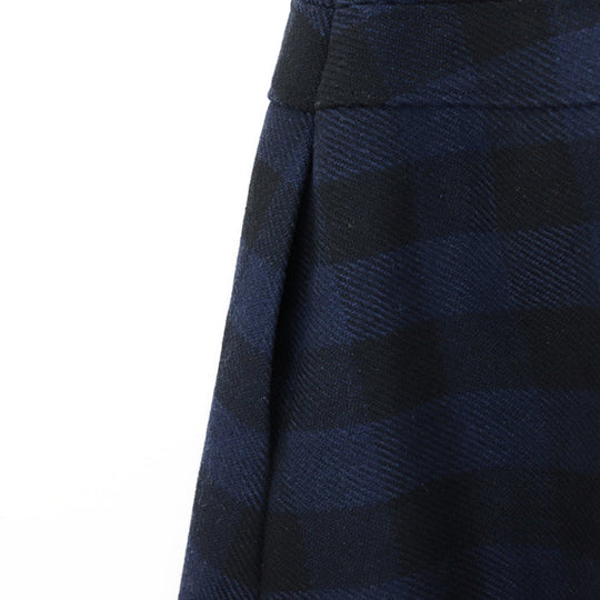 Christian Dior skirt [Outer material] 90% wool, 10% nylon [Lining] 100% silk blue-black 7H21304A1152 Women 42 Used Authentic