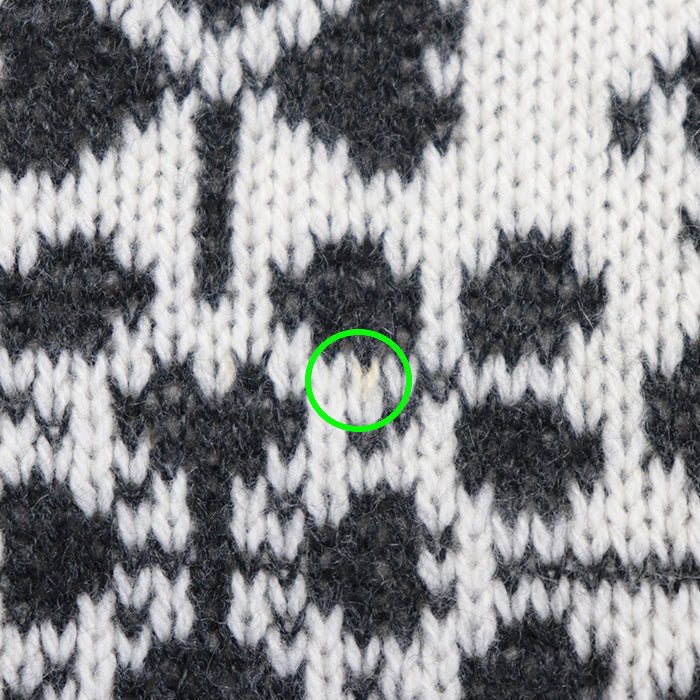 CHANEL sweater [Outer material] 100% cashmere Ivory Charcoal P71472 Women 36 Used Authentic