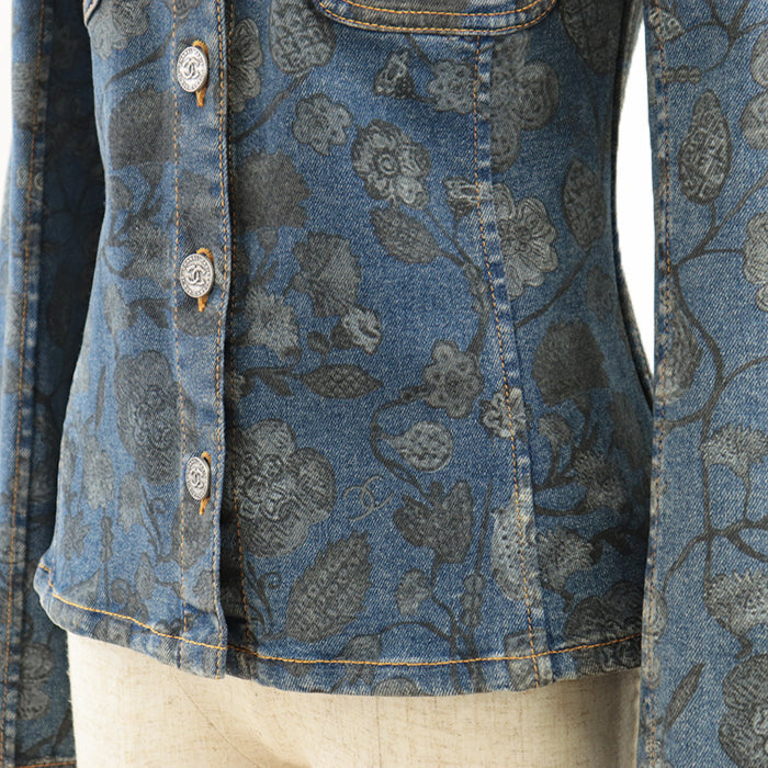 CHANEL Other outerwear 65% polyester, 35% cotton [Outer fabric] 94% cotton, 4% elastomer Light indigo Women 36 Used Authentic
