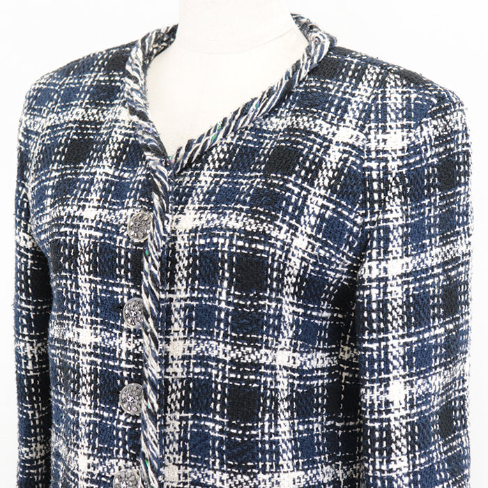 CHANEL Other outerwear [Outer material] 65% cotton, 15% linen [Lining] 64% cotton, 36% silk Navy, White P58787 Women 36 Used Authentic