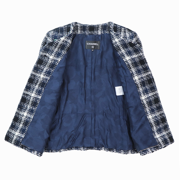 CHANEL Other outerwear [Outer material] 65% cotton, 15% linen [Lining] 64% cotton, 36% silk Navy, White P58787 Women 36 Used Authentic