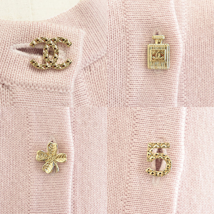 CHANEL cardigan Cashmere 100% Light pink P73485 Virginie Viard period Women 40 Used Authentic