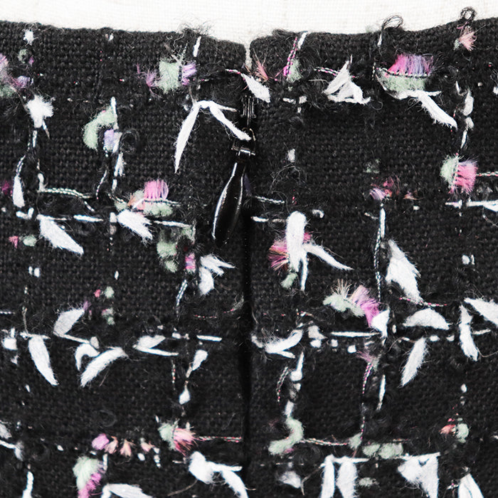 CHANEL skirt Outer material: 3% polyester [Outer material] 33% wool, 22% cotton [Lining] 100% silk Black, Multicolor P29310 Women 42 Used Authentic