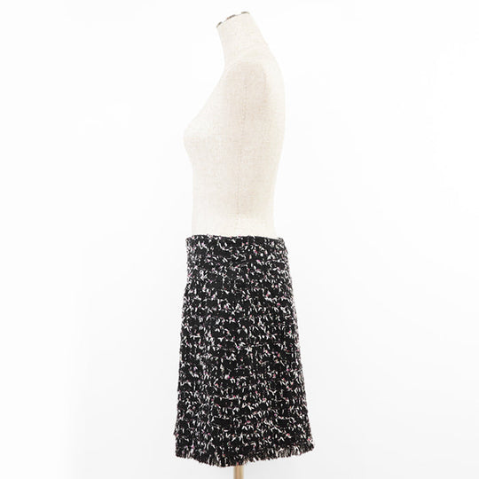 CHANEL skirt Outer material: 3% polyester [Outer material] 33% wool, 22% cotton [Lining] 100% silk Black, Multicolor P29310 Women 42 Used Authentic