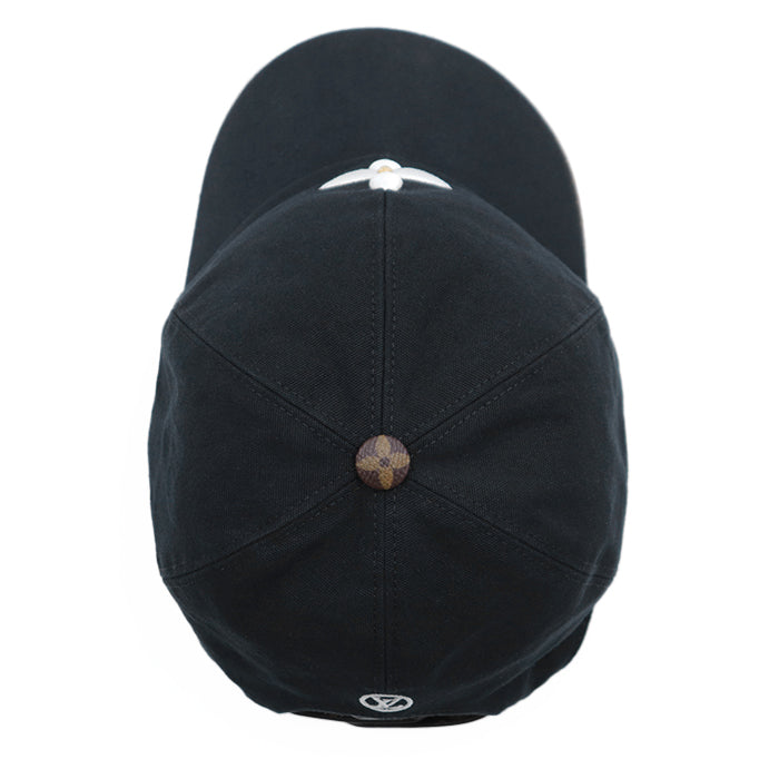 LOUIS VUITTON cap Synthetic leather part: 100% polyester (polyvinyl chloride coating) [Outer material] 100% cotton [Lining] 100% silk [Other fabric] 77% polyester, 23% polyurethane black M76948 unisex(Unisex) L Used Authentic