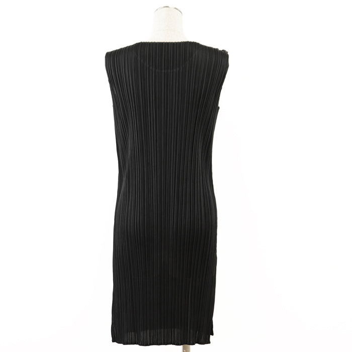 PLEATS PLEASE one piece polyester black 3
