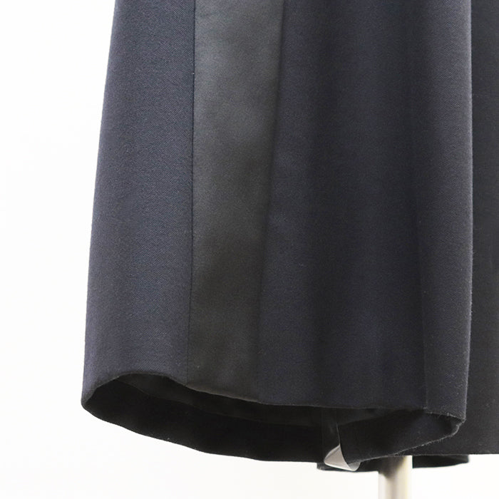 CHANEL Pants [Outer material] 100% wool [Lining] 100% silk Dark Navy, Black P59405 Women 38 Used Authentic