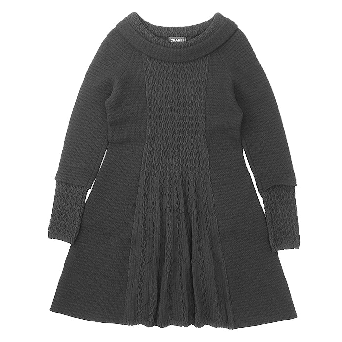 CHANEL one piece 68% wool, 16% angora black P50101 Women 38 Used Authentic