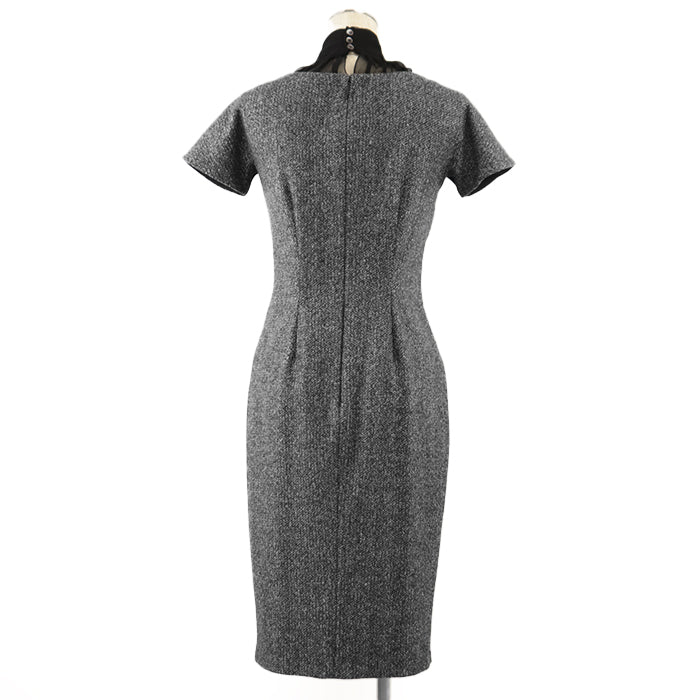 GUCCI one piece [Outer fabric] 77% wool, 20% angora [Lining] 96% silk, 4% polyurethane [Other fabric] Silk% Gray black 319288 ZAQ13 Women 38 Used Authentic