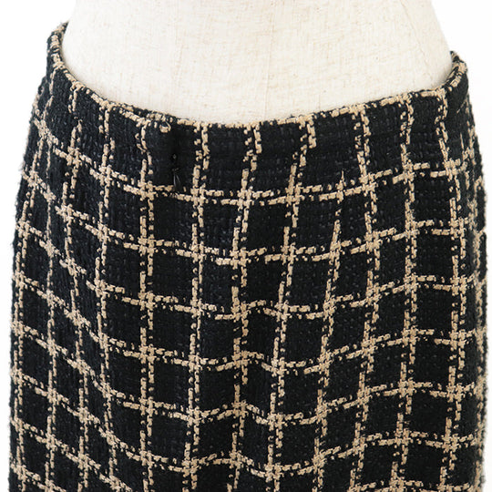 CHANEL skirt [Outer material] 55% silk, 36% cotton [Lining] 100% silk Black camel Women 42 Used Authentic