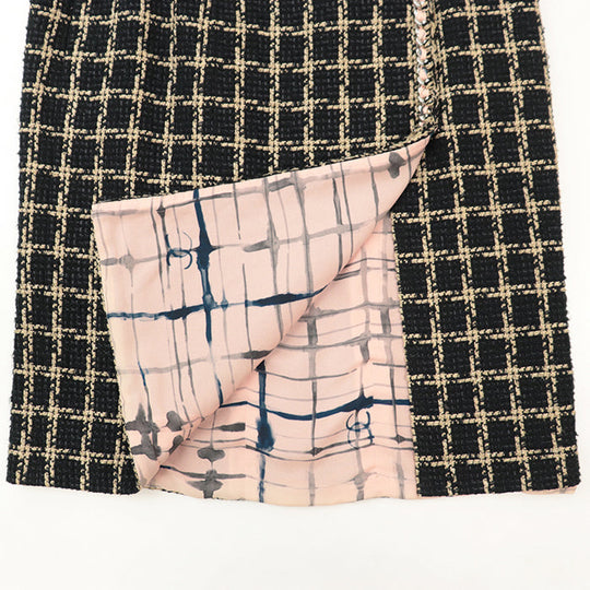 CHANEL skirt [Outer material] 55% silk, 36% cotton [Lining] 100% silk Black camel Women 42 Used Authentic