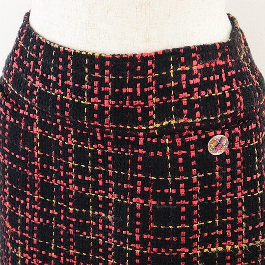 CHANEL skirt [Outer material] 43% cotton, 22% wool [Lining] 100% silk Black Red Mustard Women 36 Used Authentic