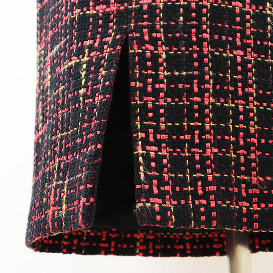 CHANEL skirt [Outer material] 43% cotton, 22% wool [Lining] 100% silk Black Red Mustard Women 36 Used Authentic
