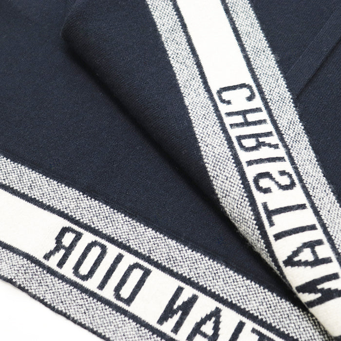Christian Dior knit 98% cashmere, 1% polyurethane Dark navy 014C12AM042 Women S Used Authentic