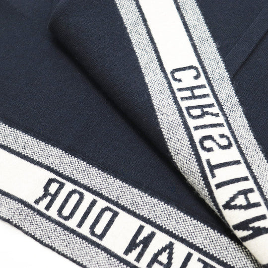 Christian Dior knit 98% cashmere, 1% polyurethane Dark navy 014C12AM042 Women S Used Authentic