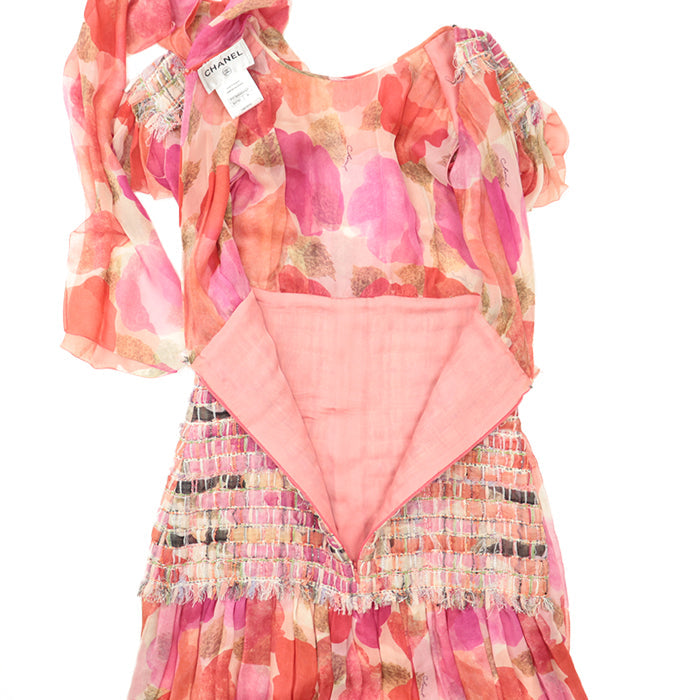 CHANEL one piece 36% nylon, 20% rayon, 15% silk, 10% polyester, 8% cotton, 7% linen, 4% metal [Outer fabric] 100% silk pink 36