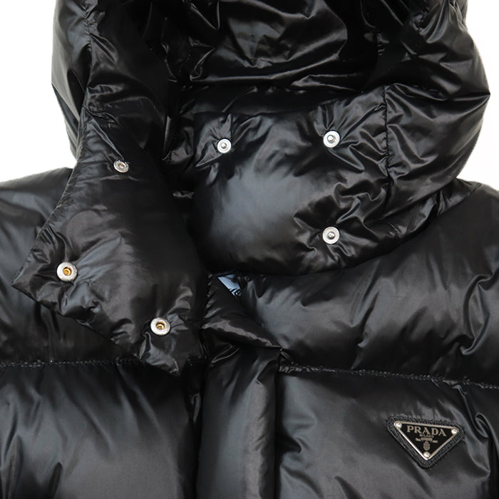 PRADA Down jacket [Outer material] 100% recycled polyamide [Lining] 100% recycled polyamide [Filling] 90% down, 10% feather [Leather part] Calf leather black Women 36 Used Authentic