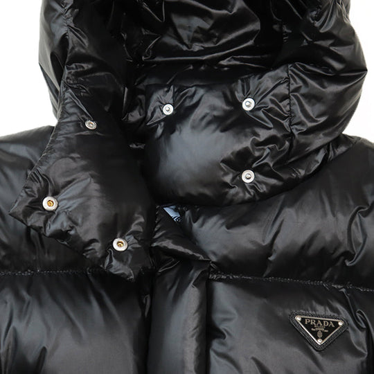 PRADA Down jacket [Outer material] 100% recycled polyamide [Lining] 100% recycled polyamide [Filling] 90% down, 10% feather [Leather part] Calf leather black Women 36 Used Authentic