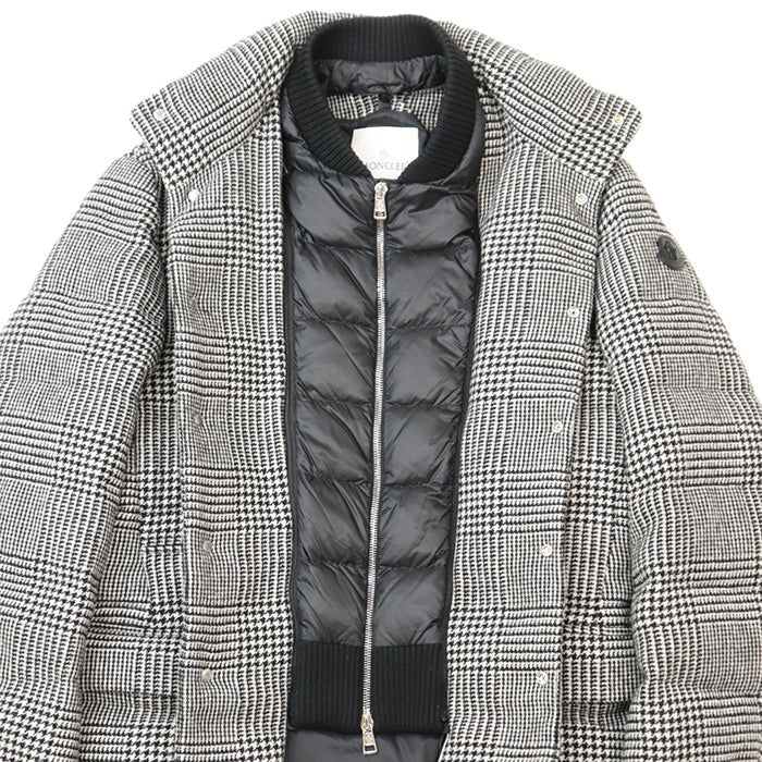 MONCLER Down jacket [Outer material] 100% wool [Lining] 100% nylon [Filling] 90% down, 10% feather [Rib] 100% wool [Other fabric] 100% nylon [Leather part] Cowhide leather black mens 2 Used Authentic