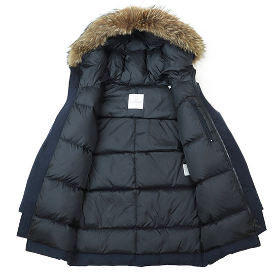 MONCLER Down jacket [Outer material] 85% polyester, 15% cotton; [Lining] 100% nylon; [Filling] 90% down, 10% feather; [Fur] Coyote; [Other fabric] 100% nylon; [Leather part] Cowhide leather Navy mens Used Authentic