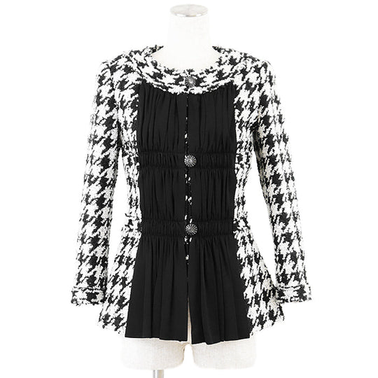 CHANEL Other outerwear P54595 [Outer material] 64% acrylic, 22% wool [Lining] 100% silk White black Women 38 Used Authentic