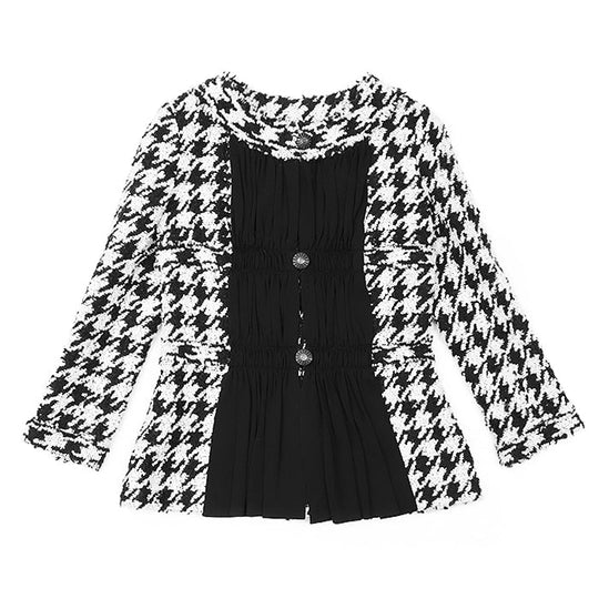 CHANEL Other outerwear P54595 [Outer material] 64% acrylic, 22% wool [Lining] 100% silk White black Women 38 Used Authentic