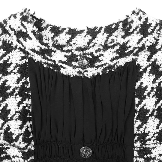 CHANEL Other outerwear P54595 [Outer material] 64% acrylic, 22% wool [Lining] 100% silk White black Women 38 Used Authentic