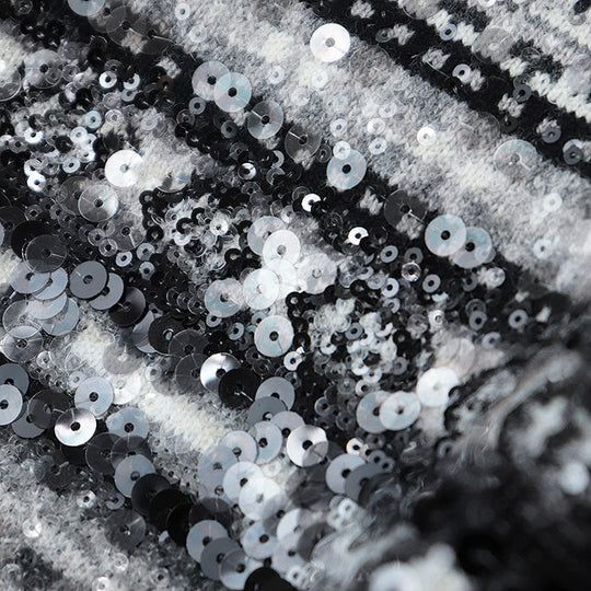 Dior knit Embroidered part: 80% polyester, 20% nylon [Outer material] 100% wool White black gray mens M Used Authentic